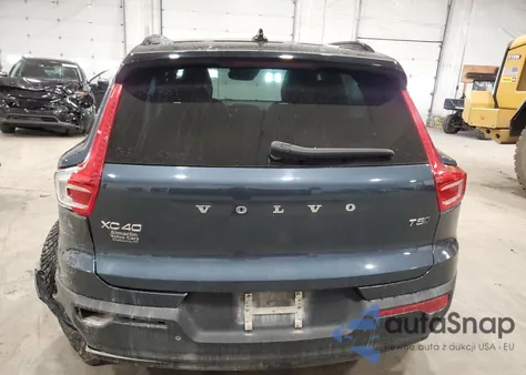 2022 Volvo Xc40 T5 R-Design z USA, uszkodzony, nr VIN YV4162UM3N2732255